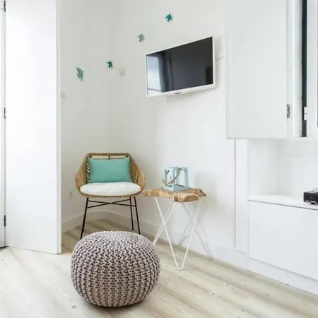 Altido Central 1-br Flat One Step From Chiado * Лиссабон