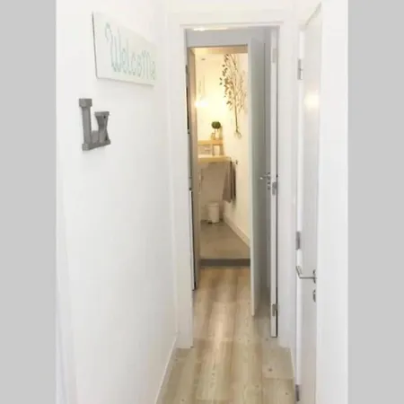 Altido Central 1-br Flat One Step From Chiado Διαμέρισμα Lisboa